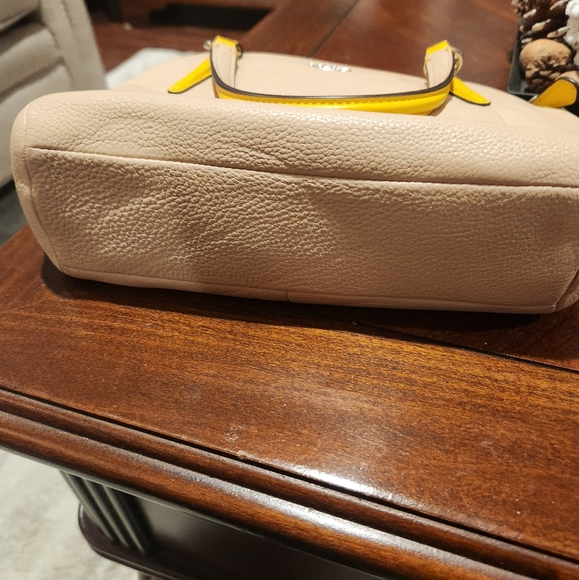 Coach Beige and Yellow Leather Handbag - Picture 5 of 6